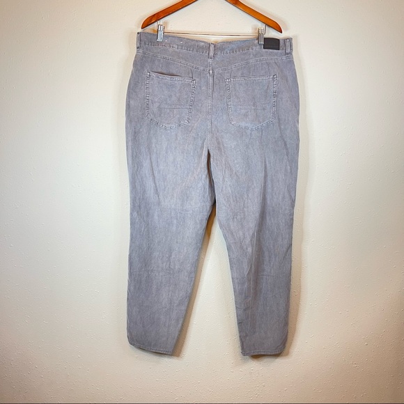 American Eagle Women’s Plus Size Corduroy Grey Mom Pants Sz 20 NWT - Picture 4 of 10